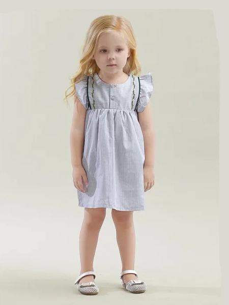 圣町顿童装品牌2020春夏花瓣边灰蓝色连衣裙