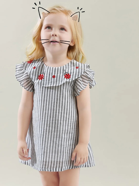 圣町顿童装品牌2020春夏竖纹灰白色连衣裙