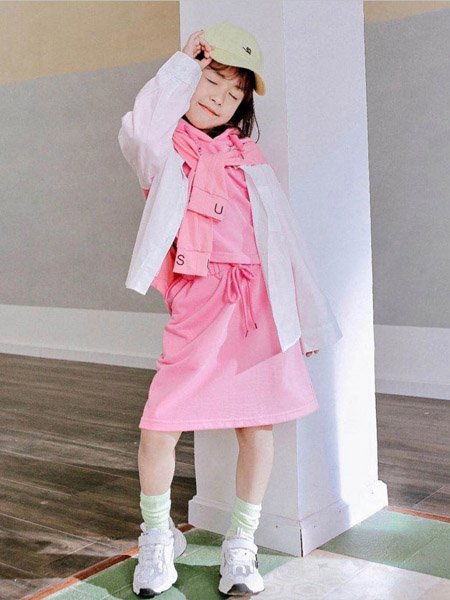 童装品牌2020秋冬粉色套裙白色外套