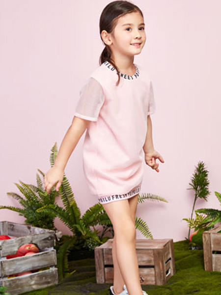 童装品牌2020春夏粉色短连衣裙