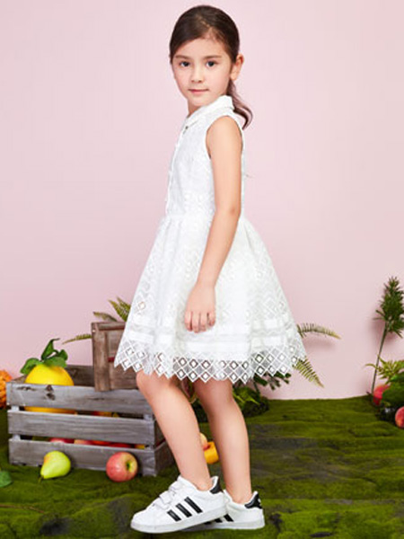童装品牌2020春夏蕾丝白色连衣裙
