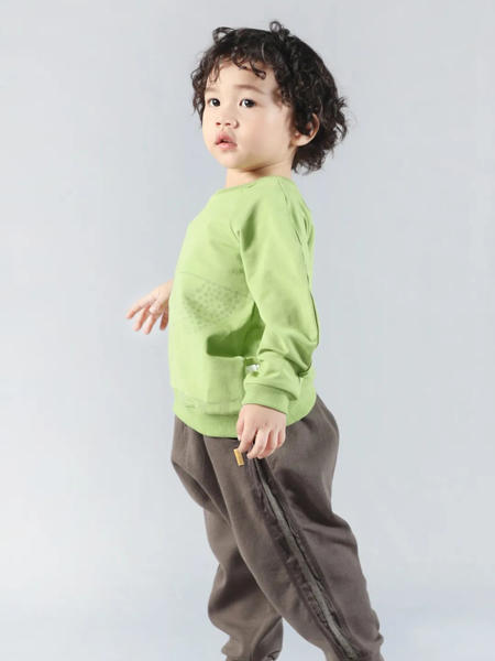 三木比迪童装品牌2020秋冬绿色休闲卫衣