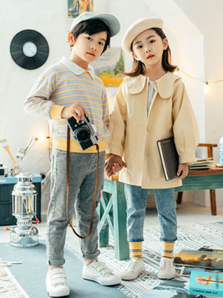 KISSABC童装品牌2020春翻领米色外套