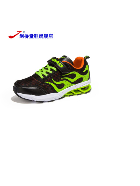 童鞋品牌2020秋冬黑绿白色运动鞋