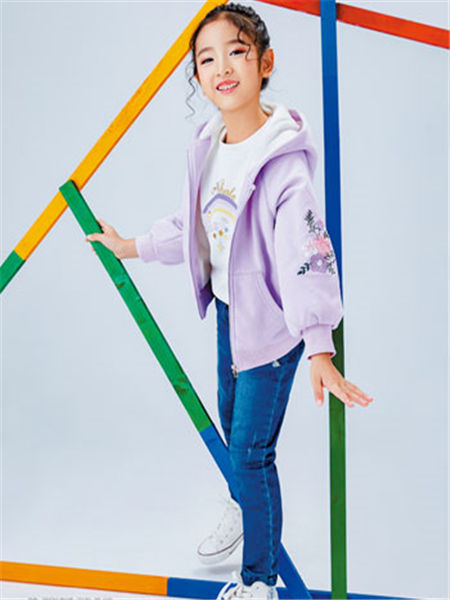 海威迩童装品牌2020秋冬紫色印花外套