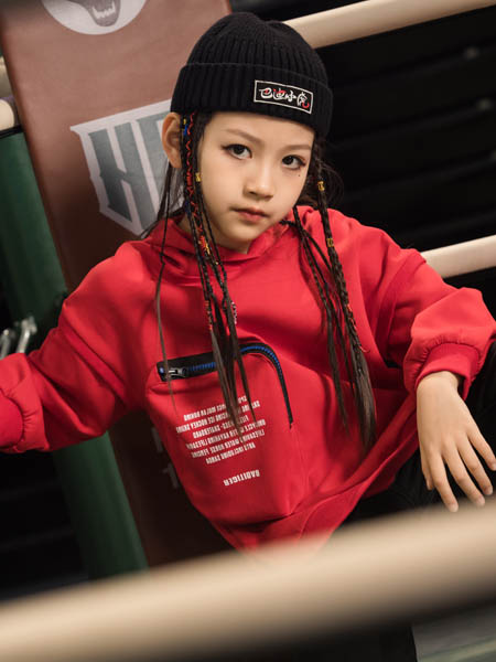 巴迪小虎BaDi Tiger童装品牌2020秋冬字母红色长袖上衣