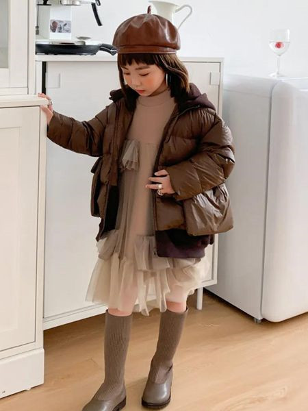 法语，第素童装品牌2020秋冬褐色长袖羽绒服