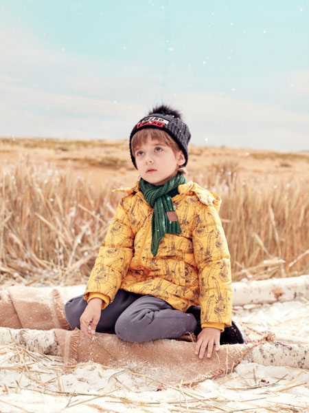 蒙蒙摩米 Mes amis童装品牌2020冬季印花黄色外套