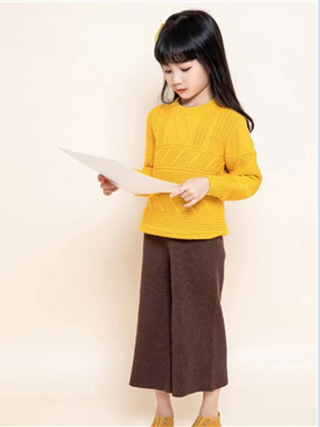 铅笔树童装品牌2020秋冬圆领黄色针织衫