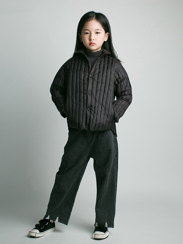 ENHENN CHILDREN’S CLOTHING童装品牌2021秋冬黑色显瘦修身竖纹羽绒夹克