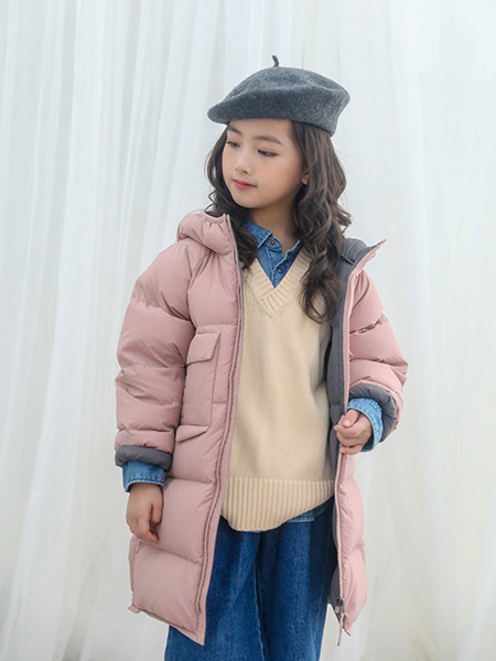 康衣儿童装品牌2020冬季粉色连帽公主风羽绒服