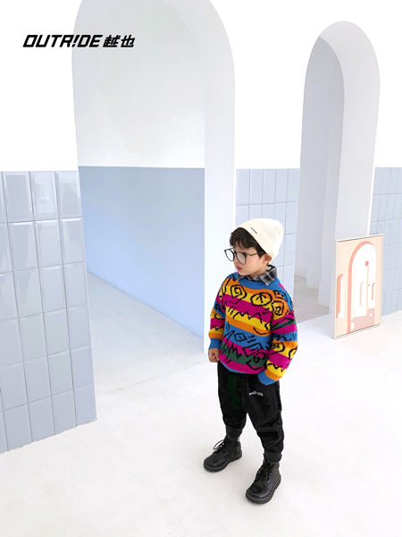 Outride越也童装品牌2020冬季趣味个性图案针织毛衣
