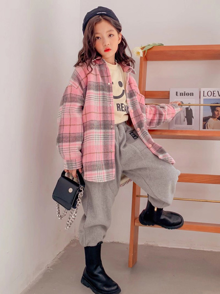 世纪童话童装品牌2020冬季粉色格纹温柔淑女风衬衫