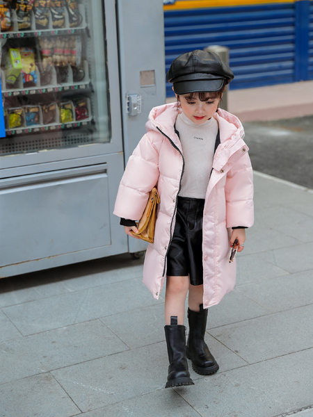 童装品牌2020冬季粉色甜美可爱羽绒服