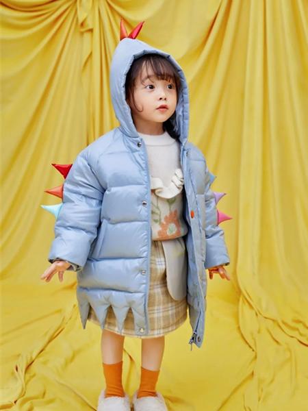 童装品牌2020冬季浅蓝色淑女温柔风羽绒服