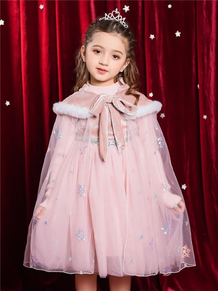 童装品牌2020冬季粉色欧根纱毛领披风