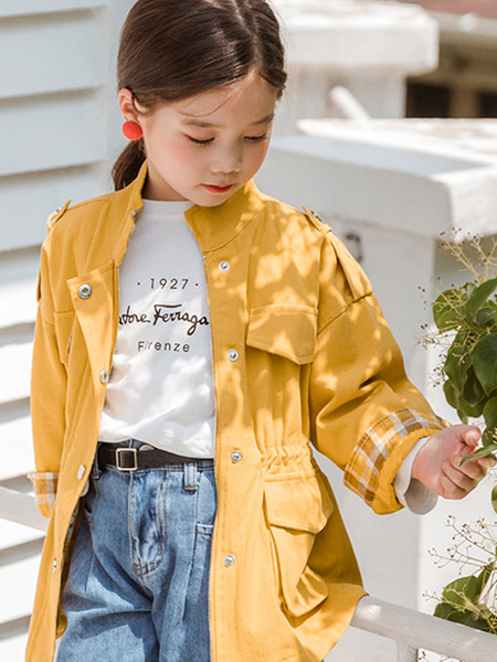 Flordeer弗萝町童装品牌2020秋冬黄色薄款外套