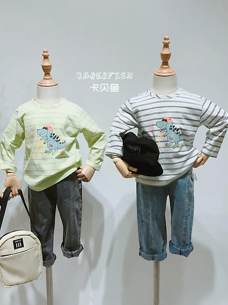 卡贝鱼童装品牌2021春夏条纹恐龙图案外衣