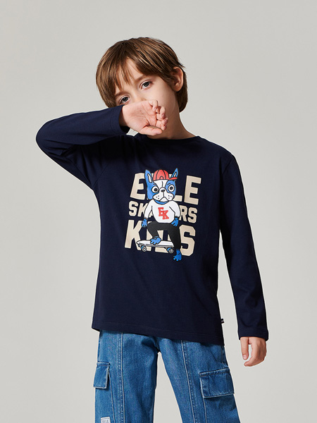 ELLE Kids童装品牌2021春夏黑色印字母卫衣