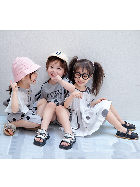 品牌童装具有非常大的市场优势，田果果童装诚邀加盟