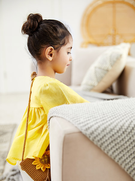 三木比迪童装品牌2021春夏黄色可爱上衣裙