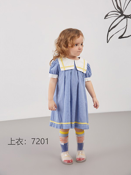 莫小汐童装品牌2021夏季学院风蓝色微褶连衣裙