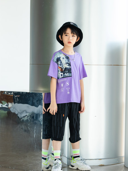德蒙斯特童装品牌2021夏季紫色休闲T恤