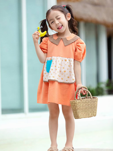 中启服饰童装品牌2021夏季娃娃领可爱橙色连衣裙