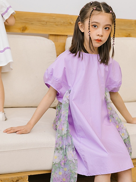 城秀童装品牌2021夏季紫色潮童宽松连衣裙