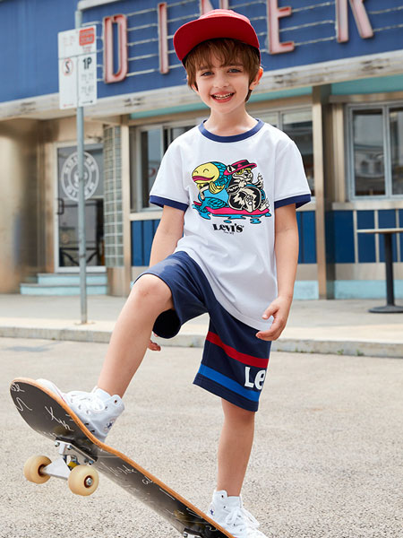 李维斯LEVI'S童装品牌2021夏季短袖T恤宽松透气纯棉时尚卡通