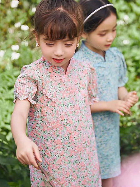 西不童装品牌2021夏季中国风碎花连衣裙
