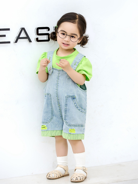 童装品牌2021夏季韩版绿色T恤吊带裤套装