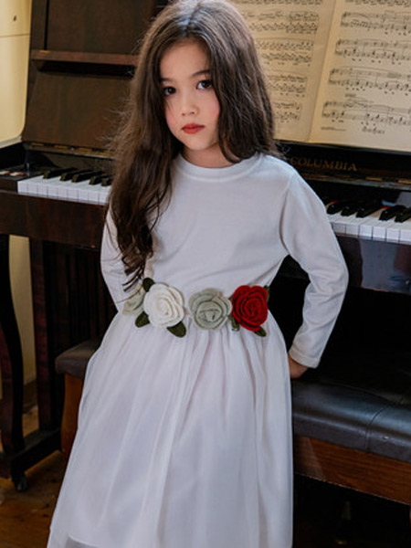 童装品牌2021秋季洋气白色花朵兔绒针织婚礼晚礼服