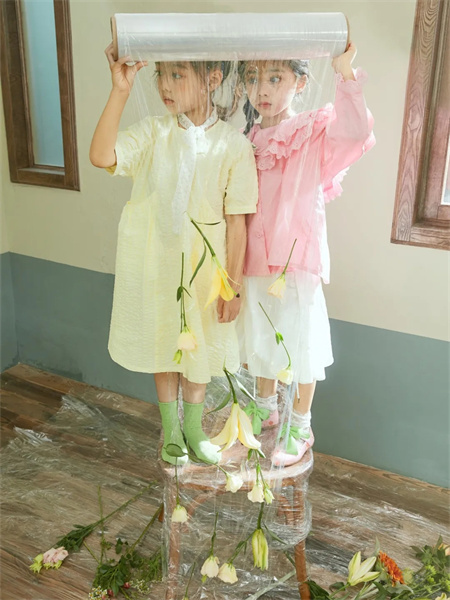 童装品牌2021春夏新品纯色圆领褶皱花边衬衫套装