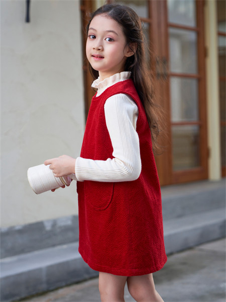 芭乐兔童装品牌2021秋冬红色针织背心裙