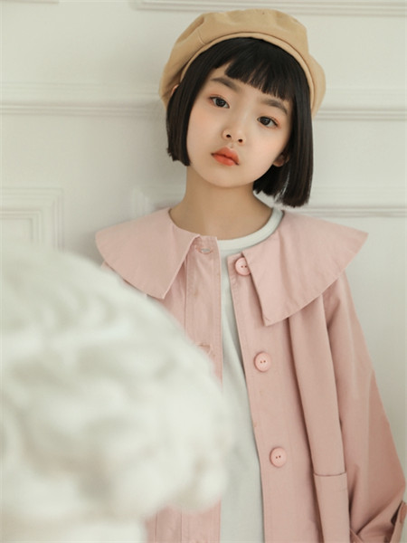 唛咖啦童装品牌2021秋季粉色雪纺宽松外套