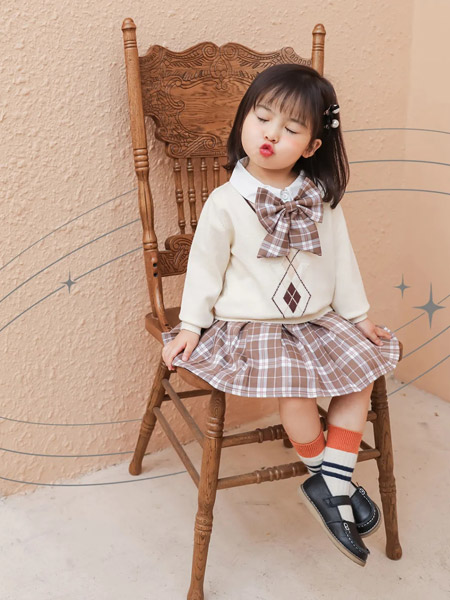 童装品牌2021秋季甜美校园风蝴蝶结刺绣羊绒针织上衣两件套