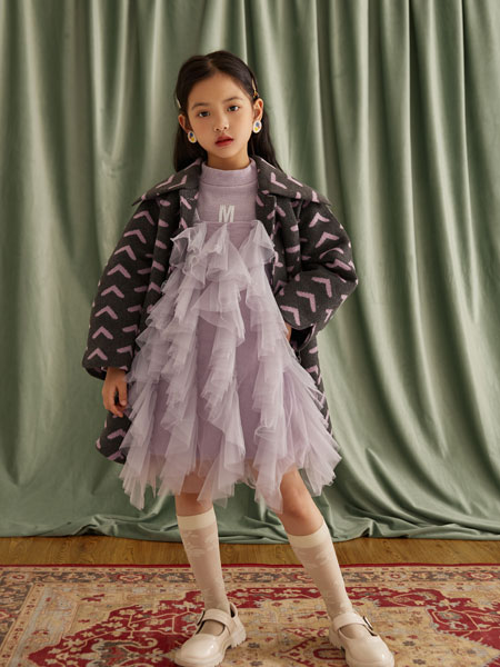 M童装品牌2021秋冬紫色高领蕾丝连衣裙