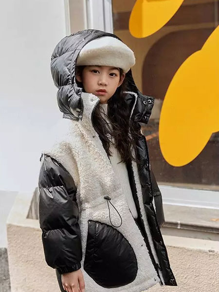 法语，第素童装品牌2021冬季裹藏热量熊猫外套