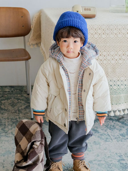 童装品牌2021冬季假两件韩版舒适羽绒服