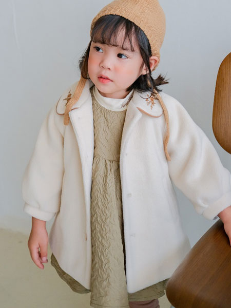 童装品牌2021冬季刺绣宽松舒适外套