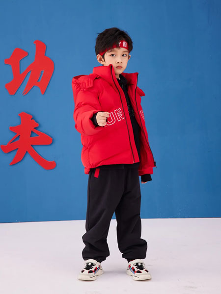 小猪班纳童装品牌2021冬季红色保暖加厚棉服