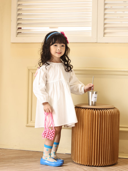 童装品牌2022春夏韩版公主森系复古长袖连衣裙