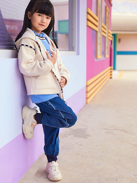 童装品牌2022春夏韩版运动学院复古潮童休闲外套