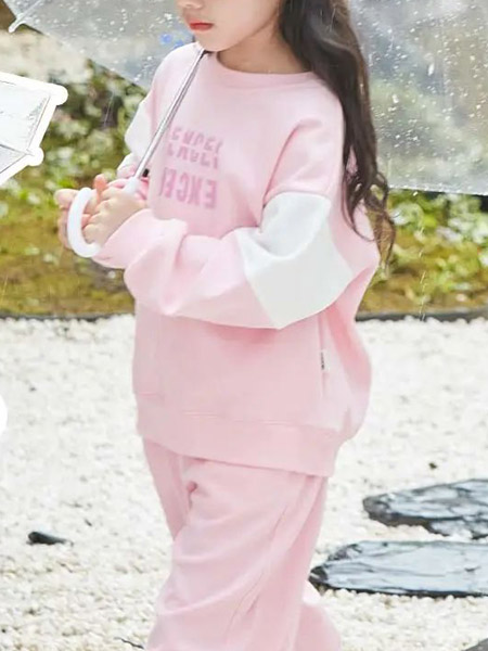 衣拉拉童装品牌2022春夏粉色韩版公主学院复古潮童弹力休闲运动套装