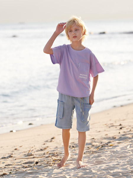 芭乐兔童装品牌2022春夏紫色欧美运动学院潮童沙滩复古宽松潮百搭弹力休闲T恤