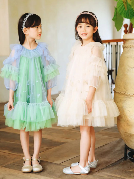 马拉丁童装品牌2022春夏粉色纯色韩版公主森系欧根纱复古气质款生日礼服装白雪公主裙