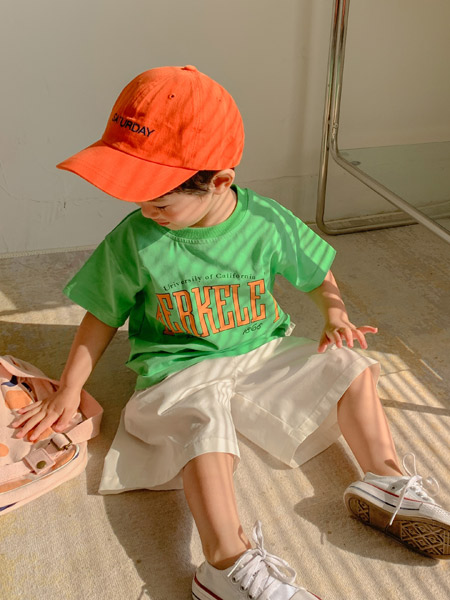 蒂萨纳D`sana童装品牌2022夏季绿色原创日系时尚个性潮流百搭运动学院复古字母T恤 