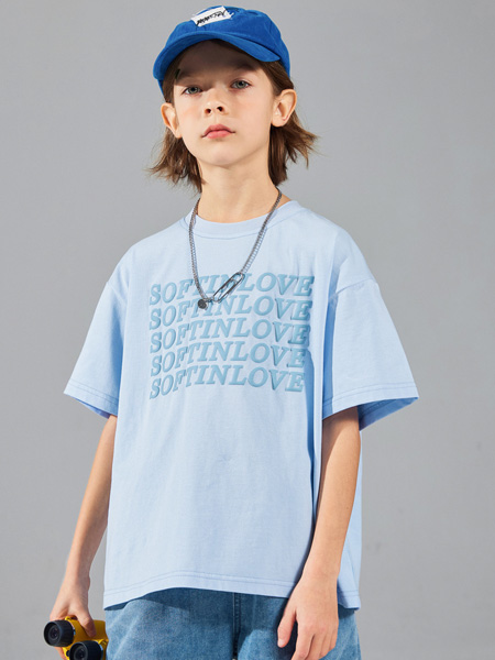 植木森系童装品牌2022夏季蓝色潮流字母中袖T恤
