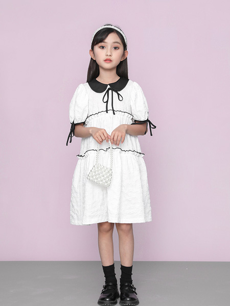 童装童装品牌2022夏季娃娃领系带灯笼袖连衣裙
